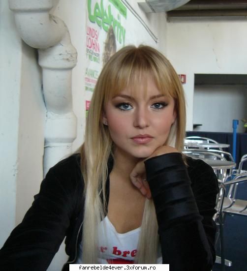:) angelique boyer