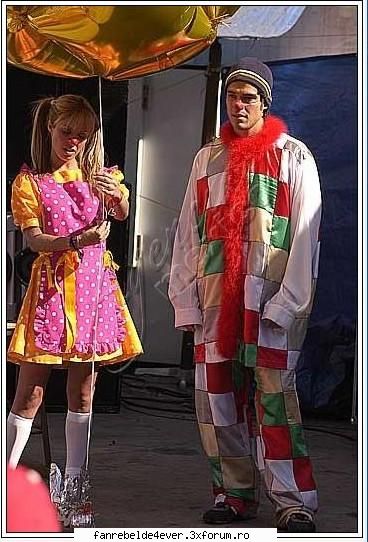 :wink2: iubesc picu asta :rotfl:  :rotfl:  :rotfl:  :rotfl:  :rotfl: anny si alfonso