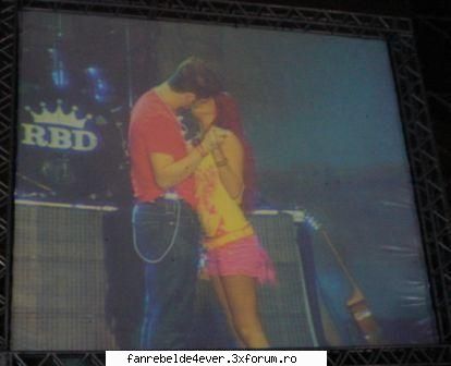 =( dul si chris