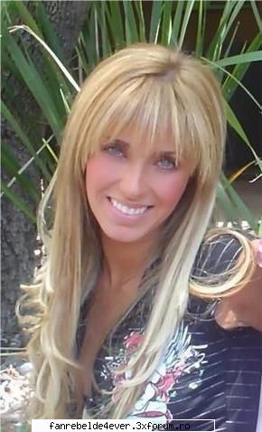 cele mai sexy poze a lui Anahi - Petronelly - Poze