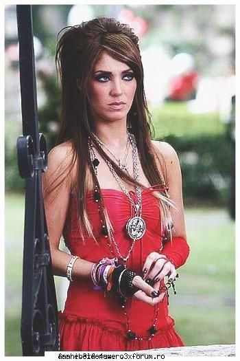 cele mai sexy poze a lui Anahi - Petronelly - Poze