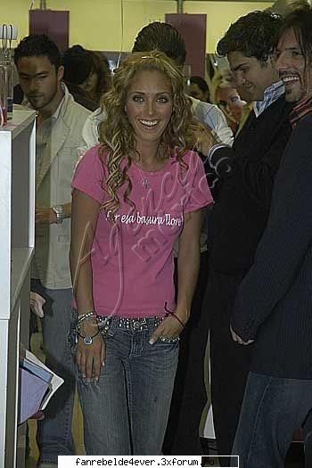 la magazinul lui anahi... - RBD~my~trauma - Poze